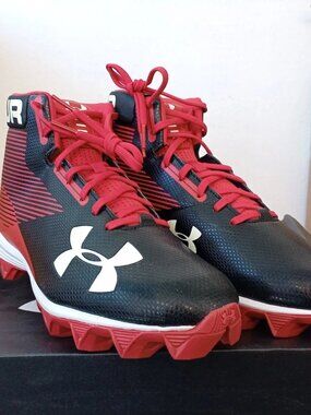 NIB Under Armour UA Hammer Mid RM Football Cleats 1289761-061 Black/Red US 10.5